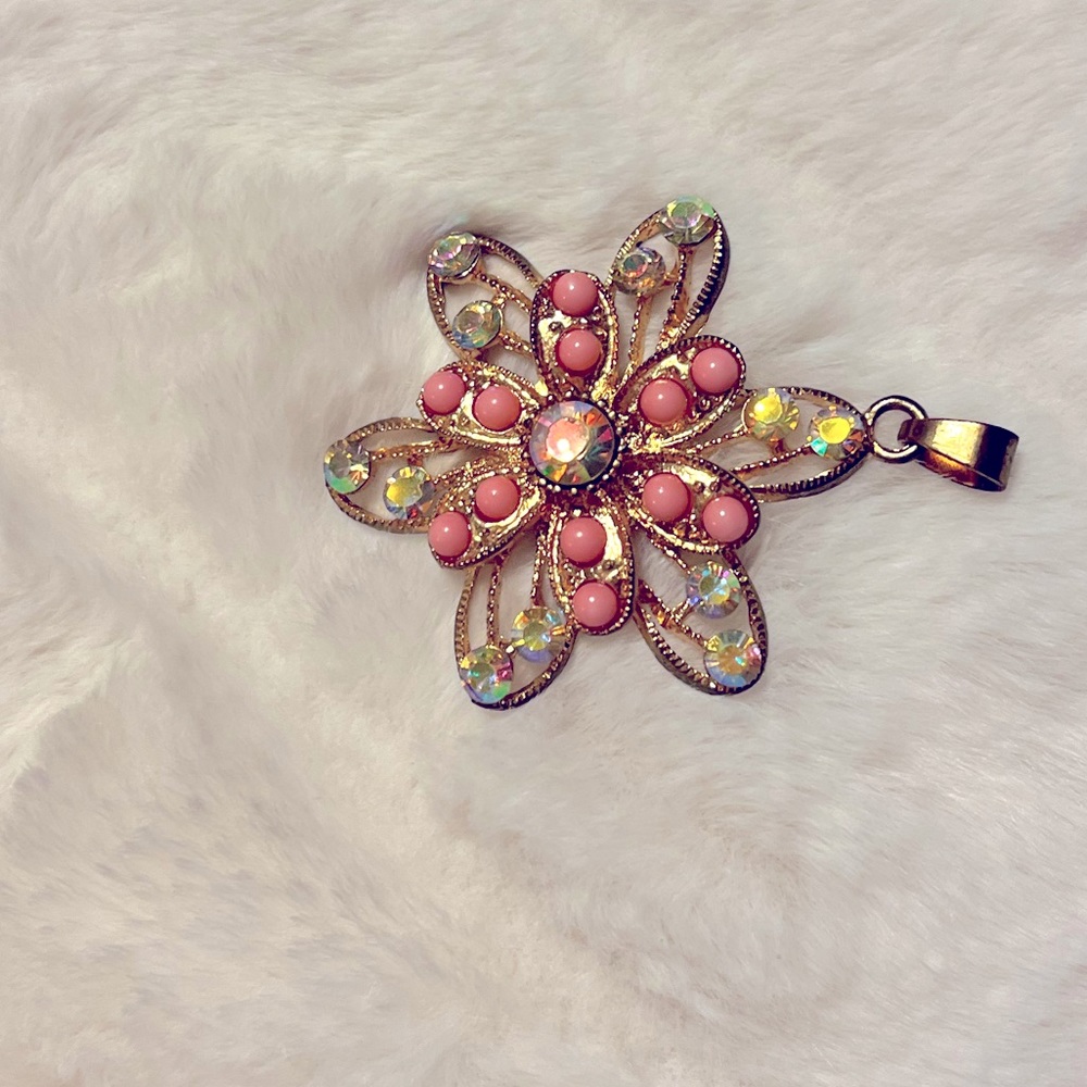 Pink flower charm